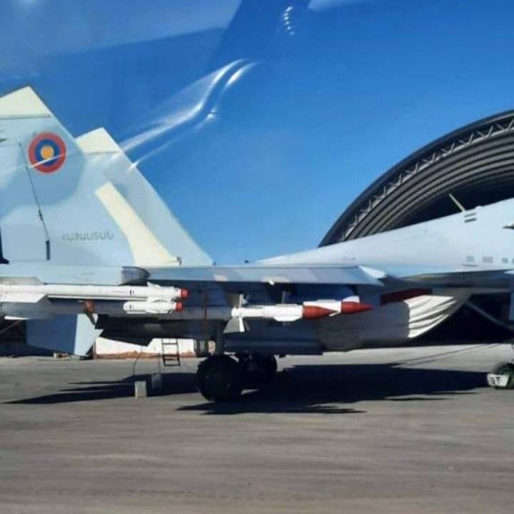 Опубликованные фото доказывают, что Пашинян врал о безоружных Су-30СМ