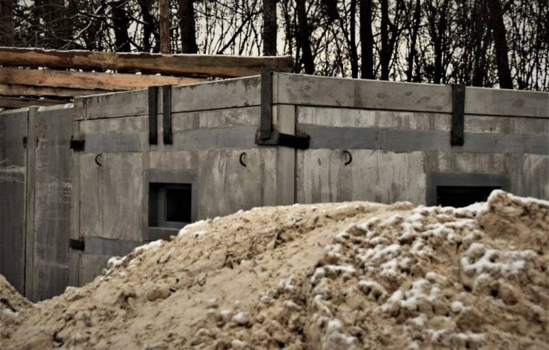 Киев окружают линией обороны, готовясь к осаде российскими войсками